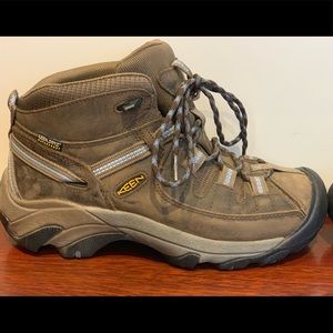 WOMEN'S TARGHEE II WATERPROOF MID